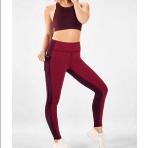 Fabletics set leggings and sports bra XL
